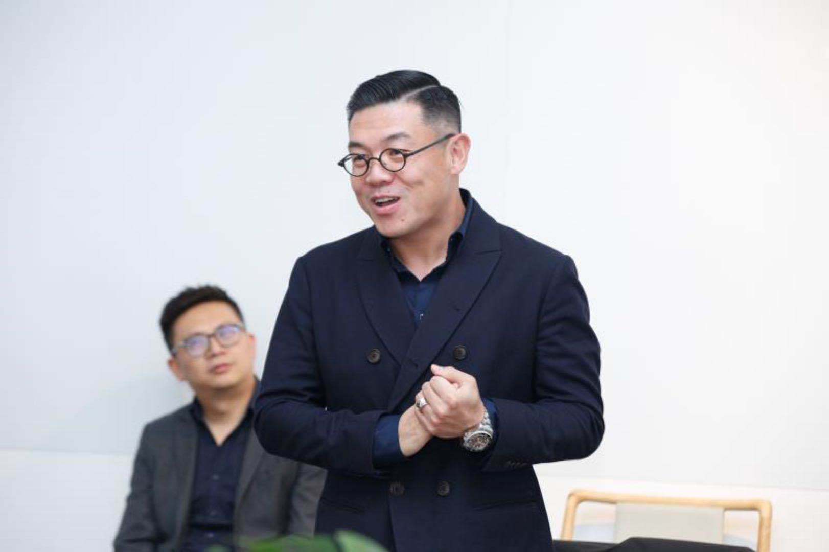 ONE游戏官网-皇马巴塞赞助商