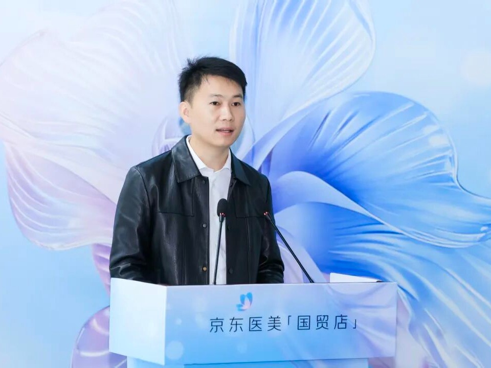 ONE游戏官网-皇马巴塞赞助商