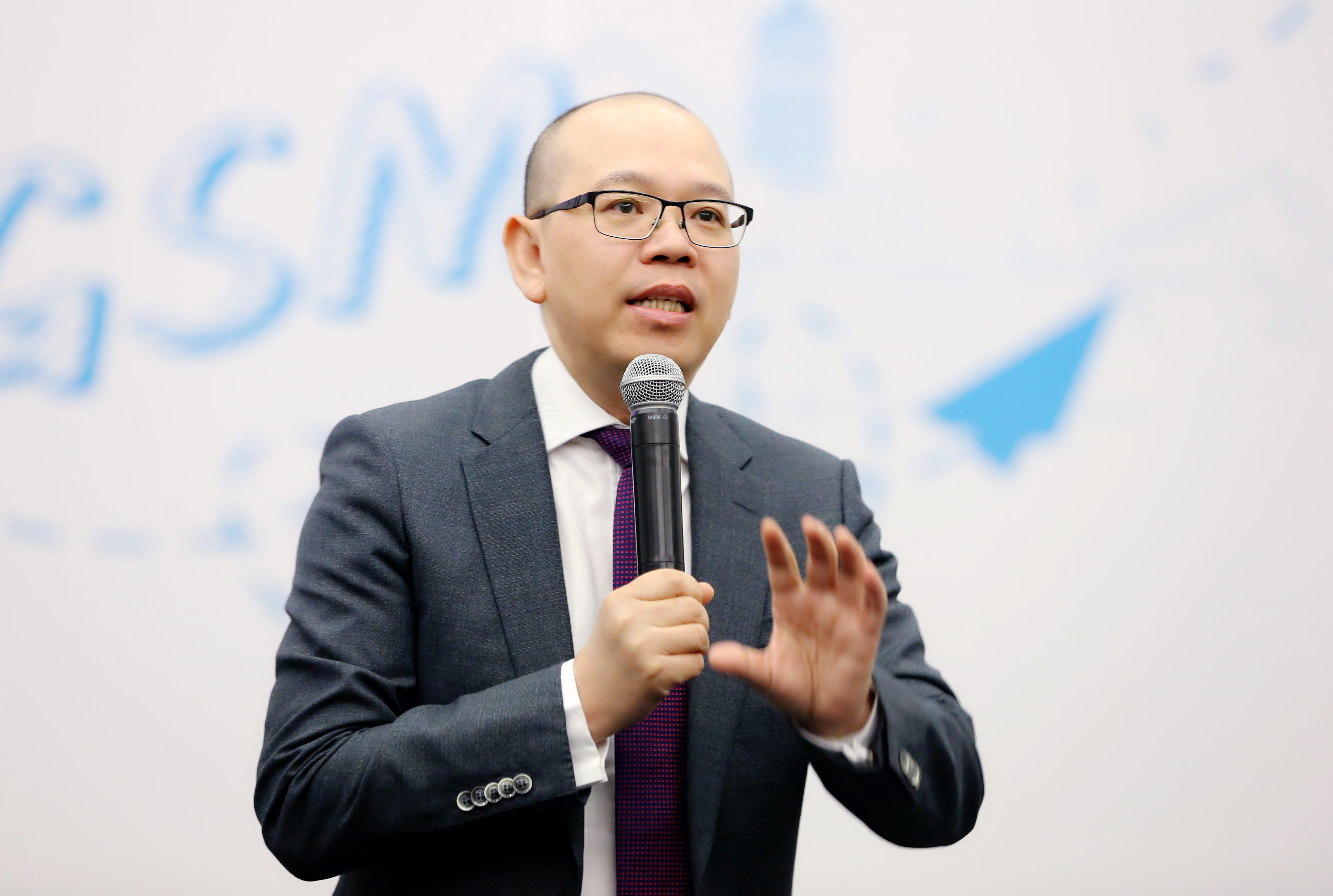 ONE游戏官网-皇马巴塞赞助商