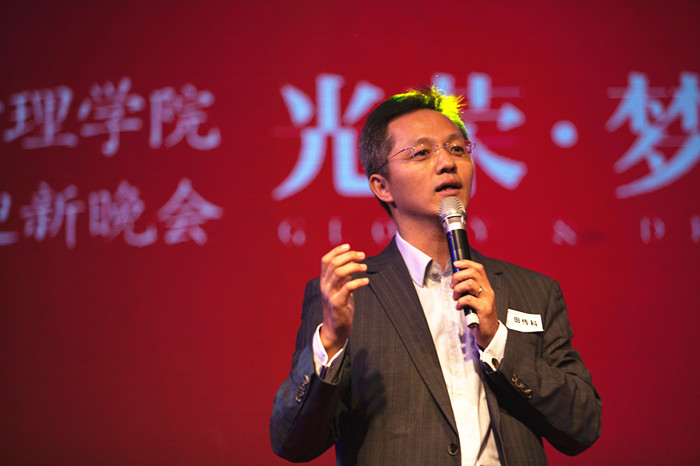 ONE游戏官网-皇马巴塞赞助商