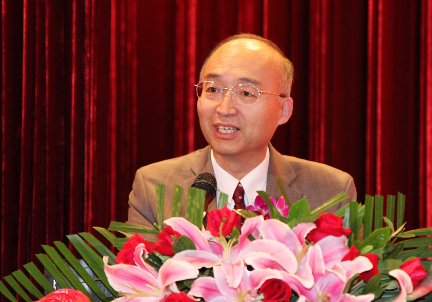ONE游戏官网-皇马巴塞赞助商