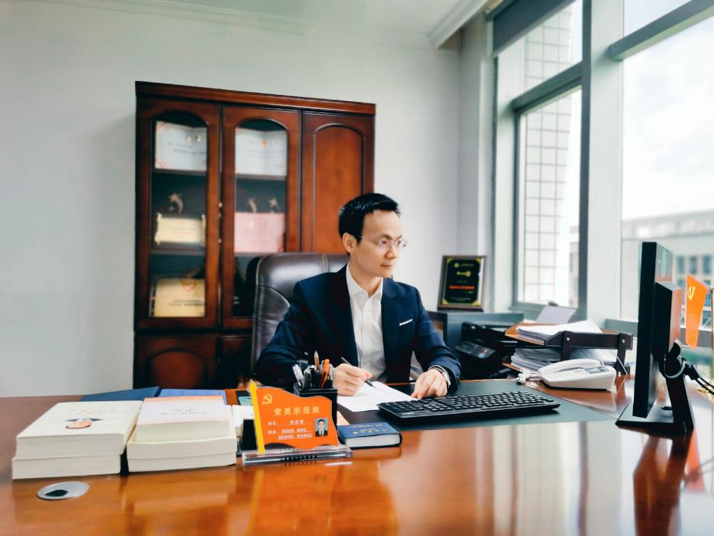 ONE游戏官网-皇马巴塞赞助商