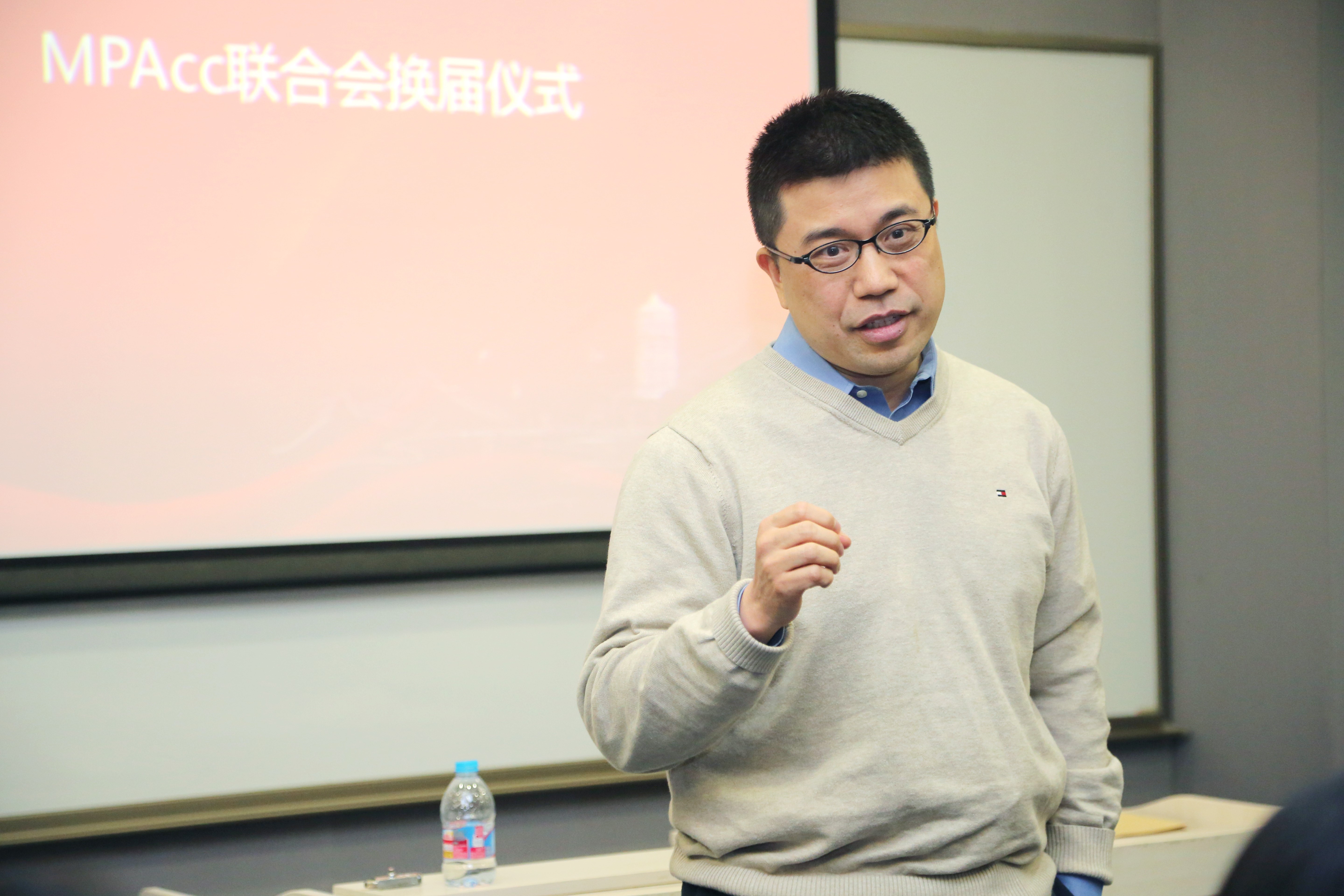 ONE游戏官网-皇马巴塞赞助商